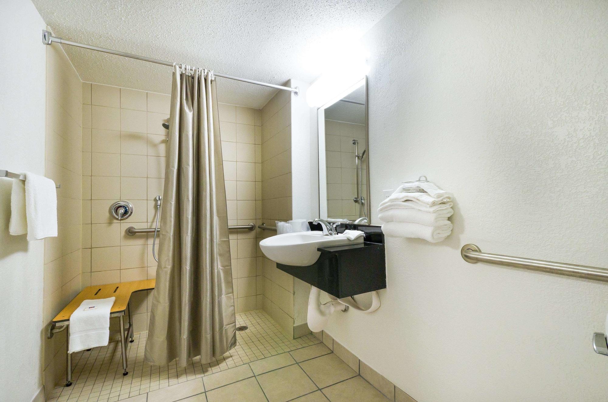 6-springfield, Dc - Washington Southwest Hotel 2*